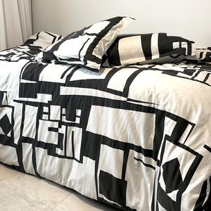 Duvet cover & pillow sham set, black and white